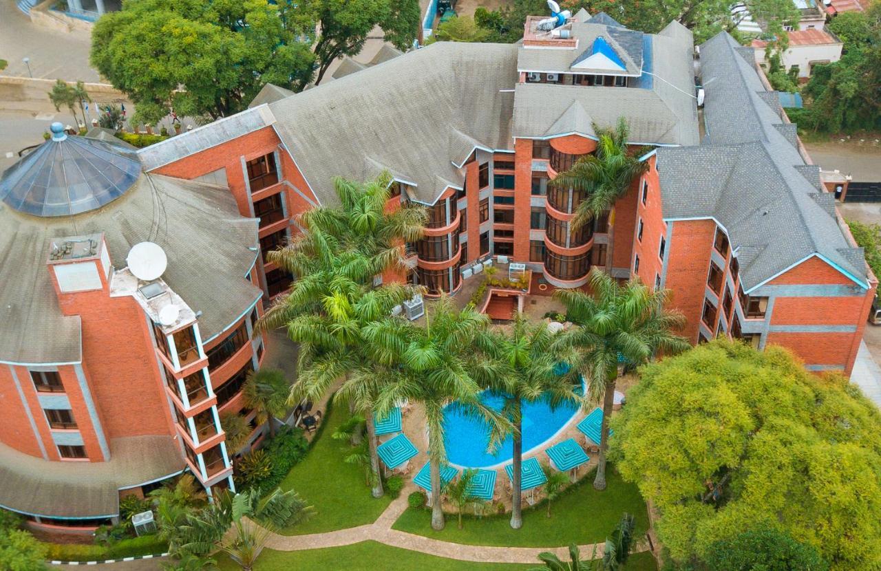 Kibo Palace Hotel Arusha Buitenkant foto