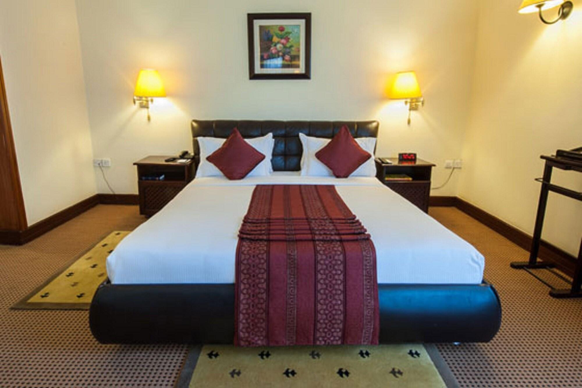Kibo Palace Hotel Arusha Buitenkant foto